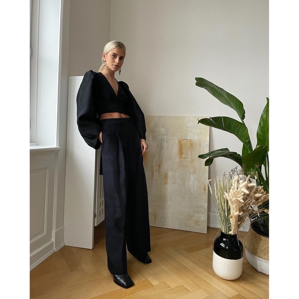 H&M Conscious Exclusive Cropped Silk-blend Bolero Top